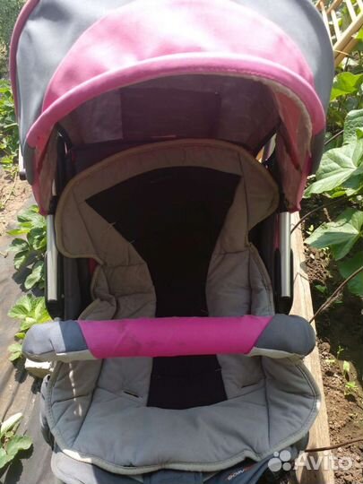 Прогулочная коляска