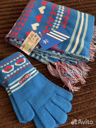 Шарф и перчатки adidas новый комплект