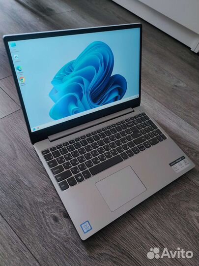 Ноутбук Lenovo 330S-15IKB