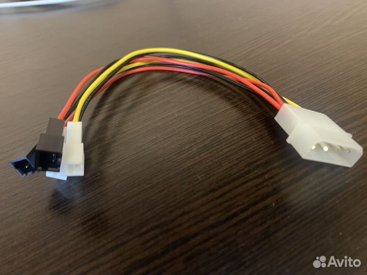 Переходник Molex на 4 вентилятора 2 pin