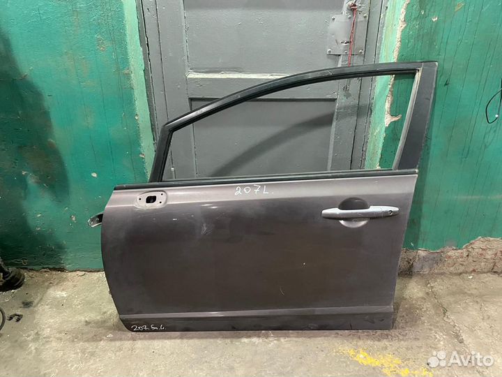 Дверь передняя левая Honda Civic 4D