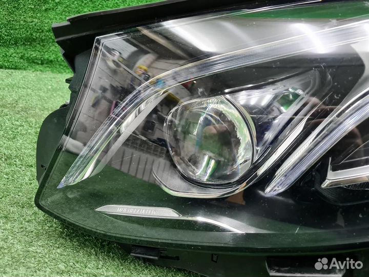 Фара левая Mercedes-Benz E-Class