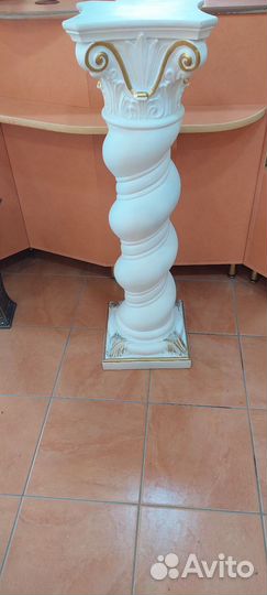 Подставка интерьерная