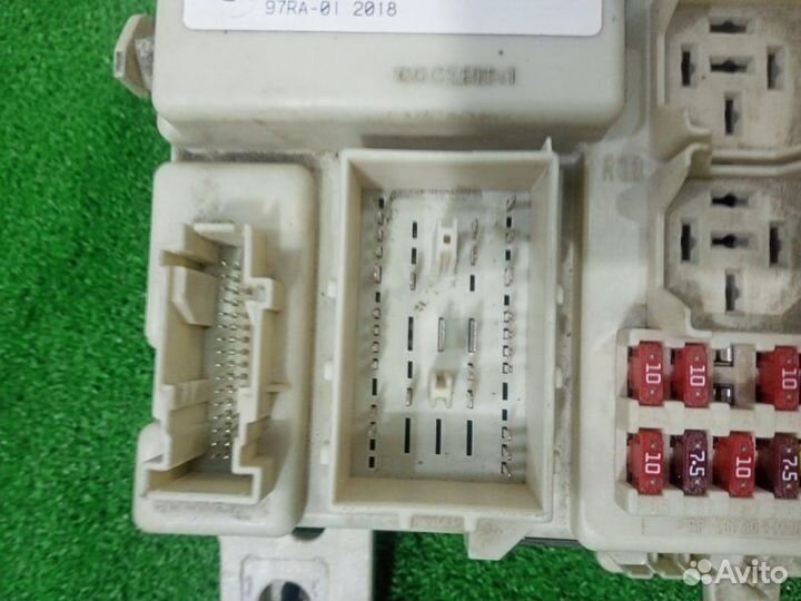 Блок предохранителей Ford Focus 2 седан 1.6 2006