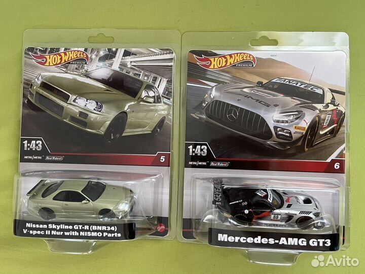 Hot wheels premium 1:43