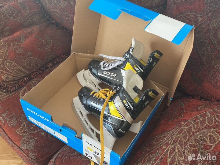 Коньки хоккейные профессиональные 7D