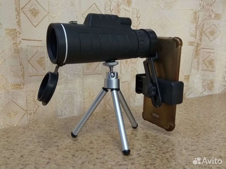 Монокуляр со штативом и держателем телефона