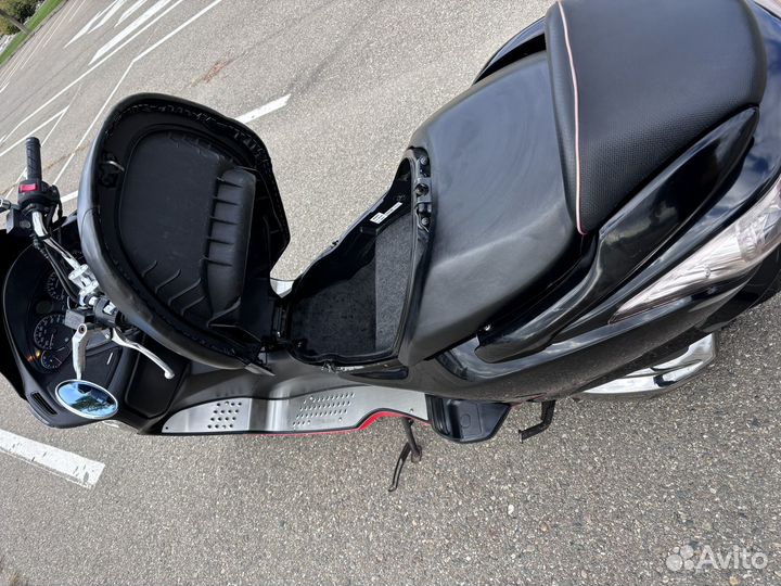 Макси скутер