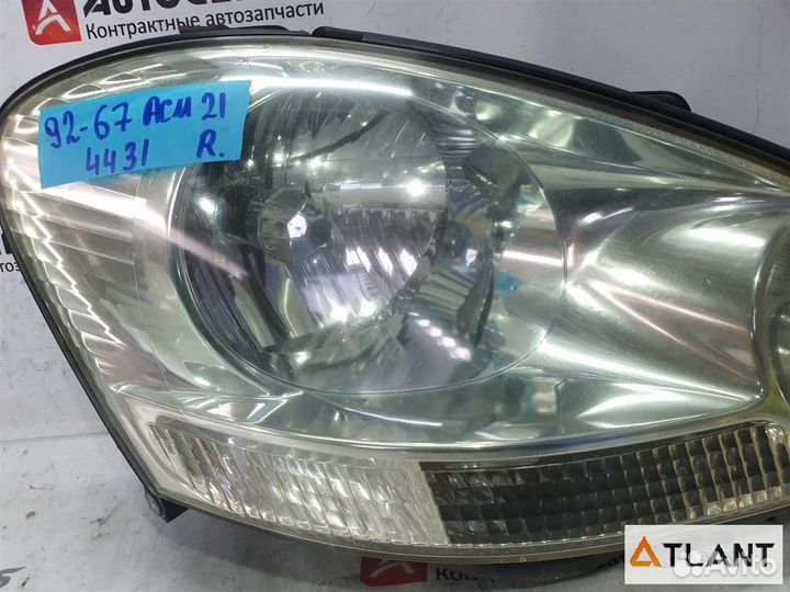 Фара передняя правая toyota ipsum