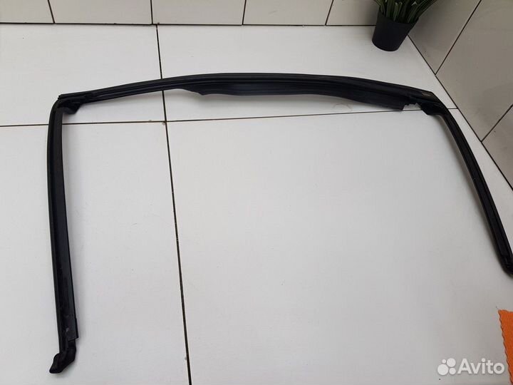 Уплотнитель стекла заднего левого (Haval Jolion)