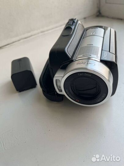 Видеокамера Sony HDR SR10E