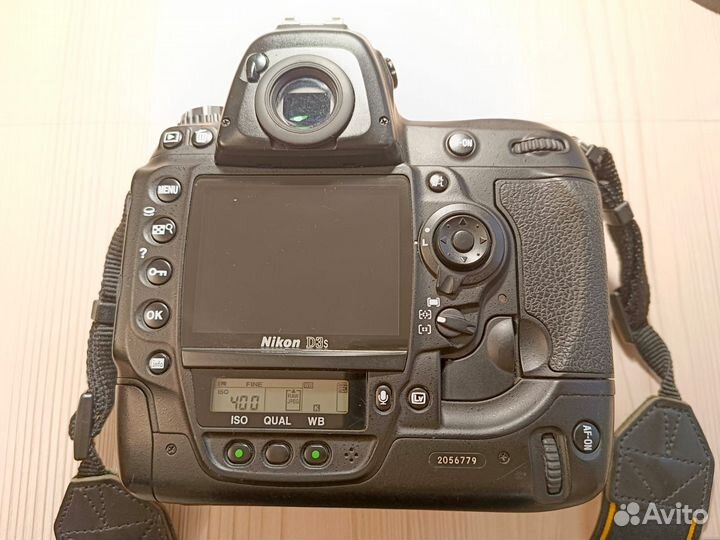 Зеркальный фотоаппарат nikon