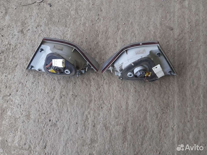 Фонари крышки багажника Hyundai Sonata 6 yf