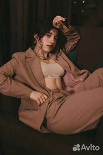 Креативный ассистент, помощник, копирайтер