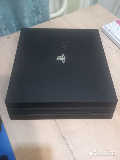 Sony PS4 pro 1tb