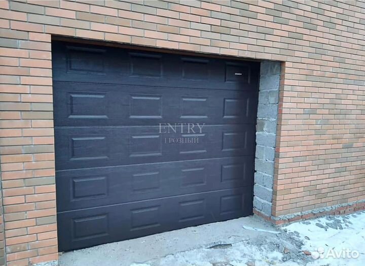 Ворота гаражные секционные