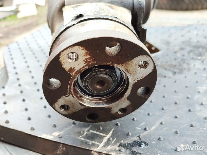 Редуктор передний на BMW X3 F25 2.0