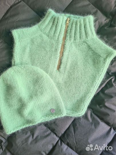 Вязаный комплект