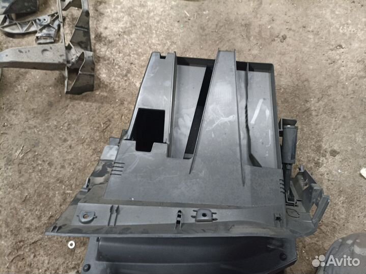 Бардачек для форд фокус 3