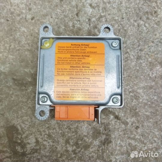 Блок управления Airbag VW Transporter T4