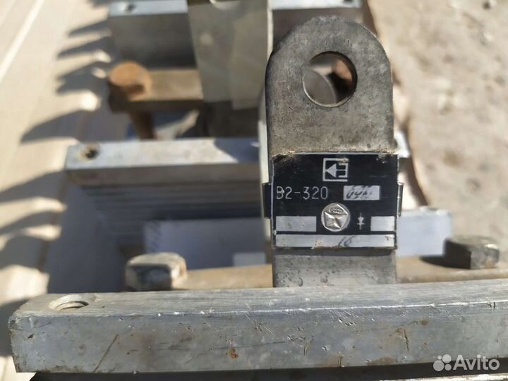 Диоды В2-320