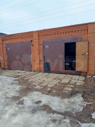 Гараж, > 30 м²