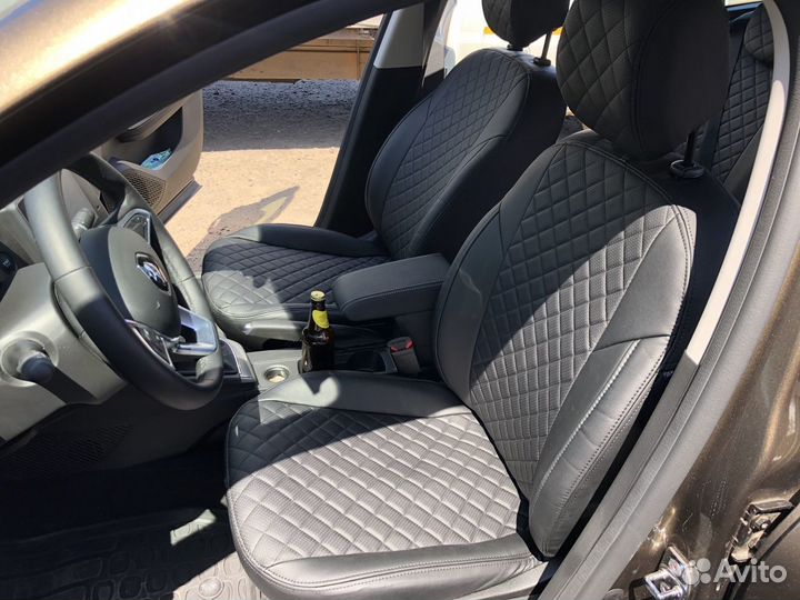Авточехлы из экокожи в ромб на Renault Arkana