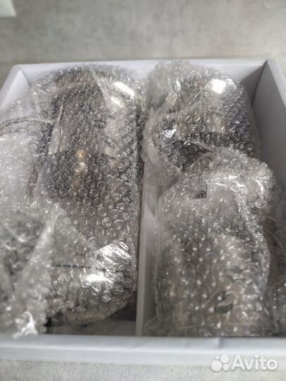 Френч-пресс и стаканы