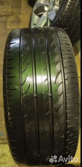 Pirelli P Zero Nero GT 255/35 R19