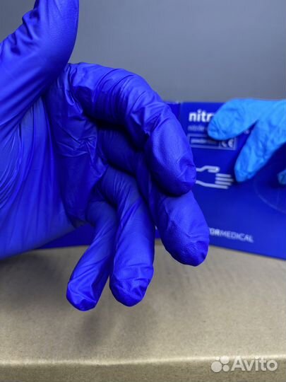 Перчатки нитриловые одноразовые