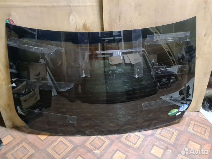 Заднее стекло BMW F30 F35 F80