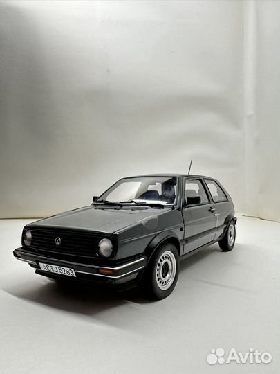 Volkswagen golf 2 1988 1/18 Norev
