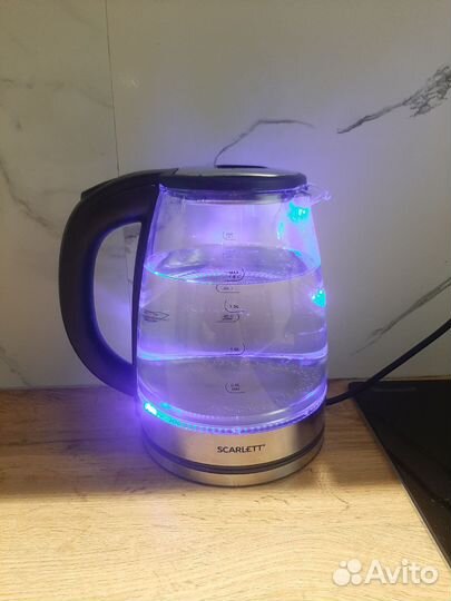Чайник электрический scarlett