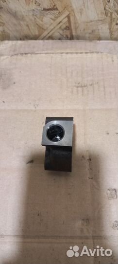 Натяжитель цепи Navara D40