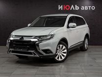 Mitsubishi Outlander 2.0 CVT, 2019, 93 985 км, с пробегом, цена 2 340 000 руб.