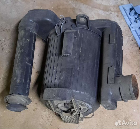 Корпус воздушного фильтра vw t4