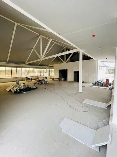 Помещение Свободного назначения, 725 м²
