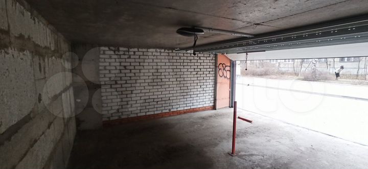 Машиноместо, 14 м²
