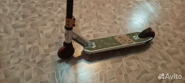 Трюковой самокат explore