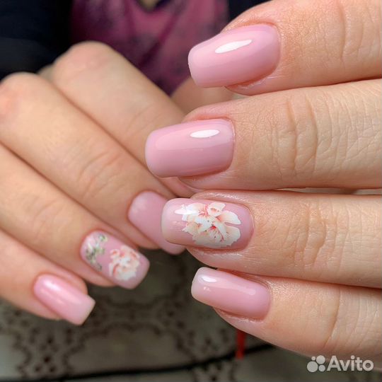 Маникюр и педикюр