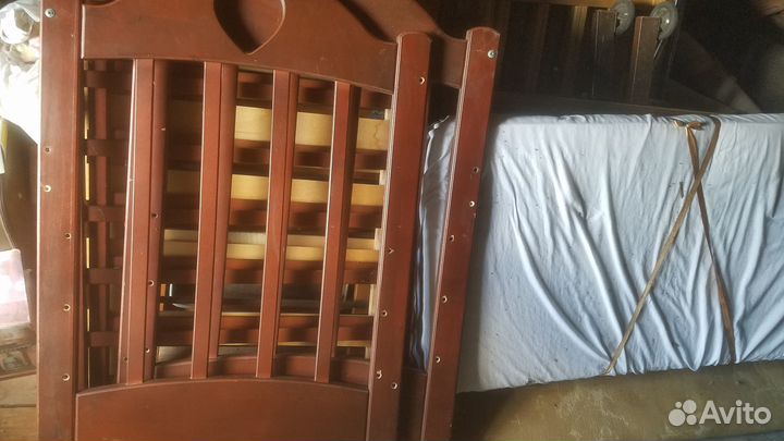Отдам детскую кроватку