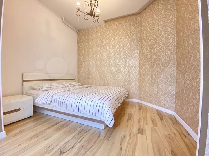 2-к. квартира, 50 м², 1/6 эт.