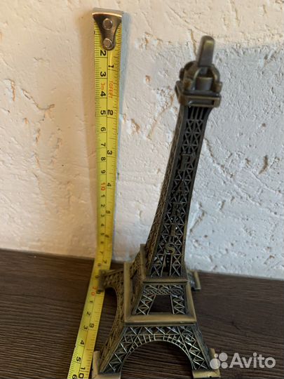 Предметы интерьера Эйфелева башня,мотоцикл