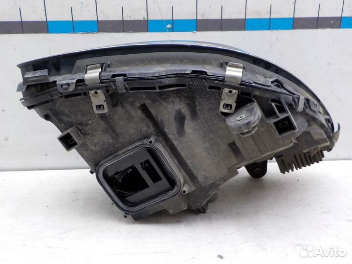 Фара левая, Mercedes-Benz W205 (C-Klasse)