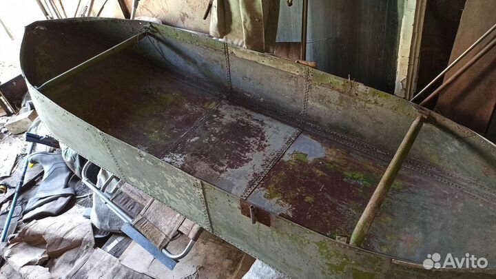 Лодка алюминиевая