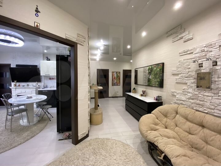 3-к. квартира, 104 м², 15/17 эт.