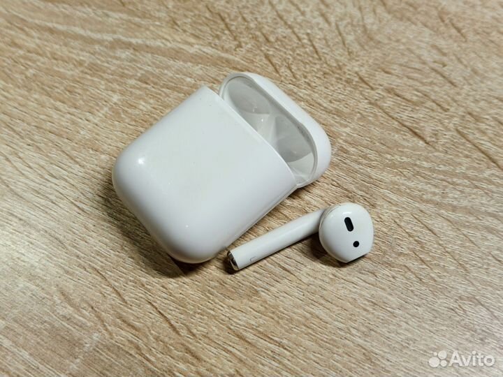 Зарядный кейс Apple Airpods 1 поколения