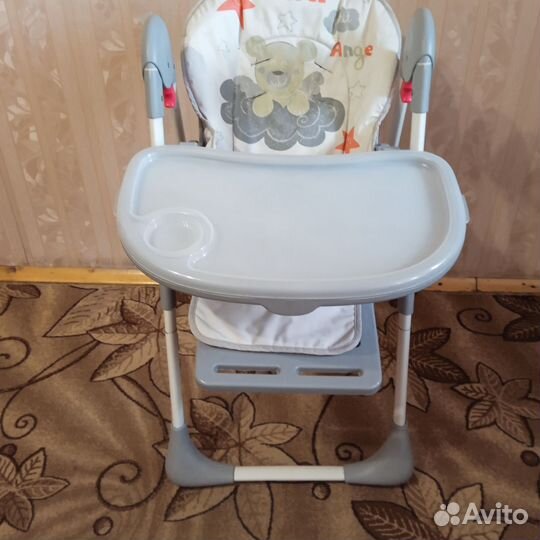 Стульчик для кормления