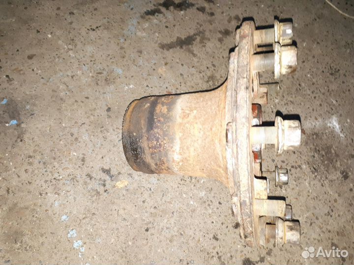 Ступица iveco 7179854