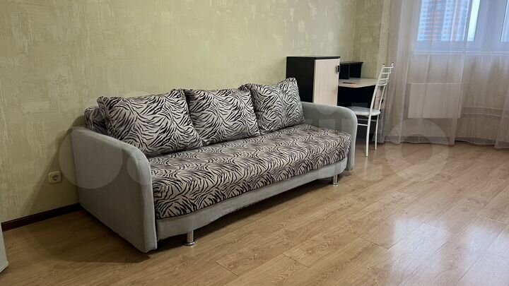 1-к. квартира, 45 м², 8/10 эт.